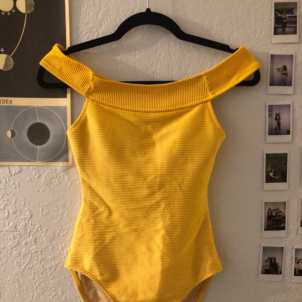 Off the shoulder swimsuit